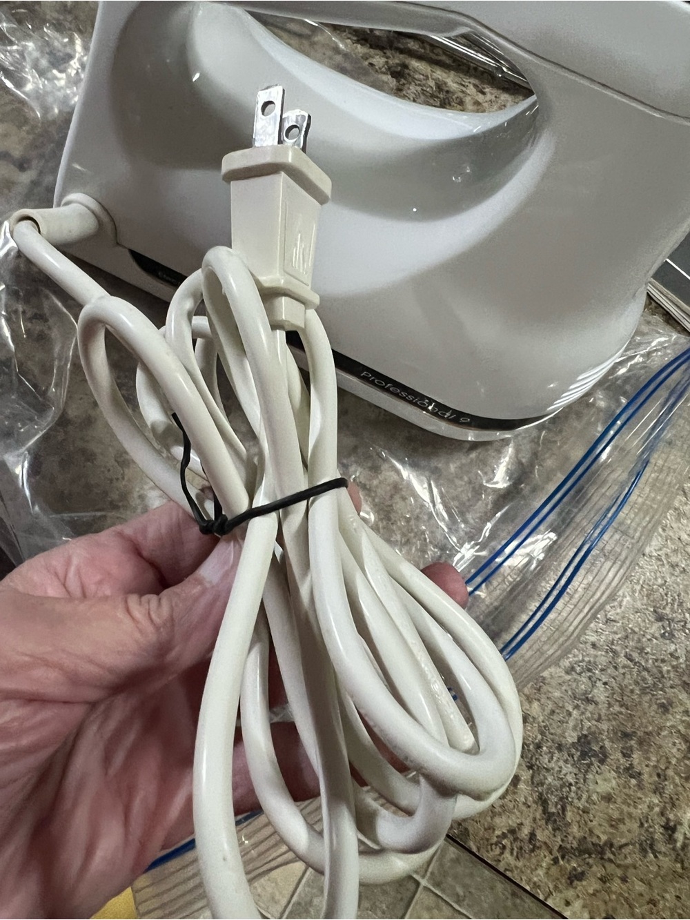 Kitchen Aid Mixer - Picture 4 of 10